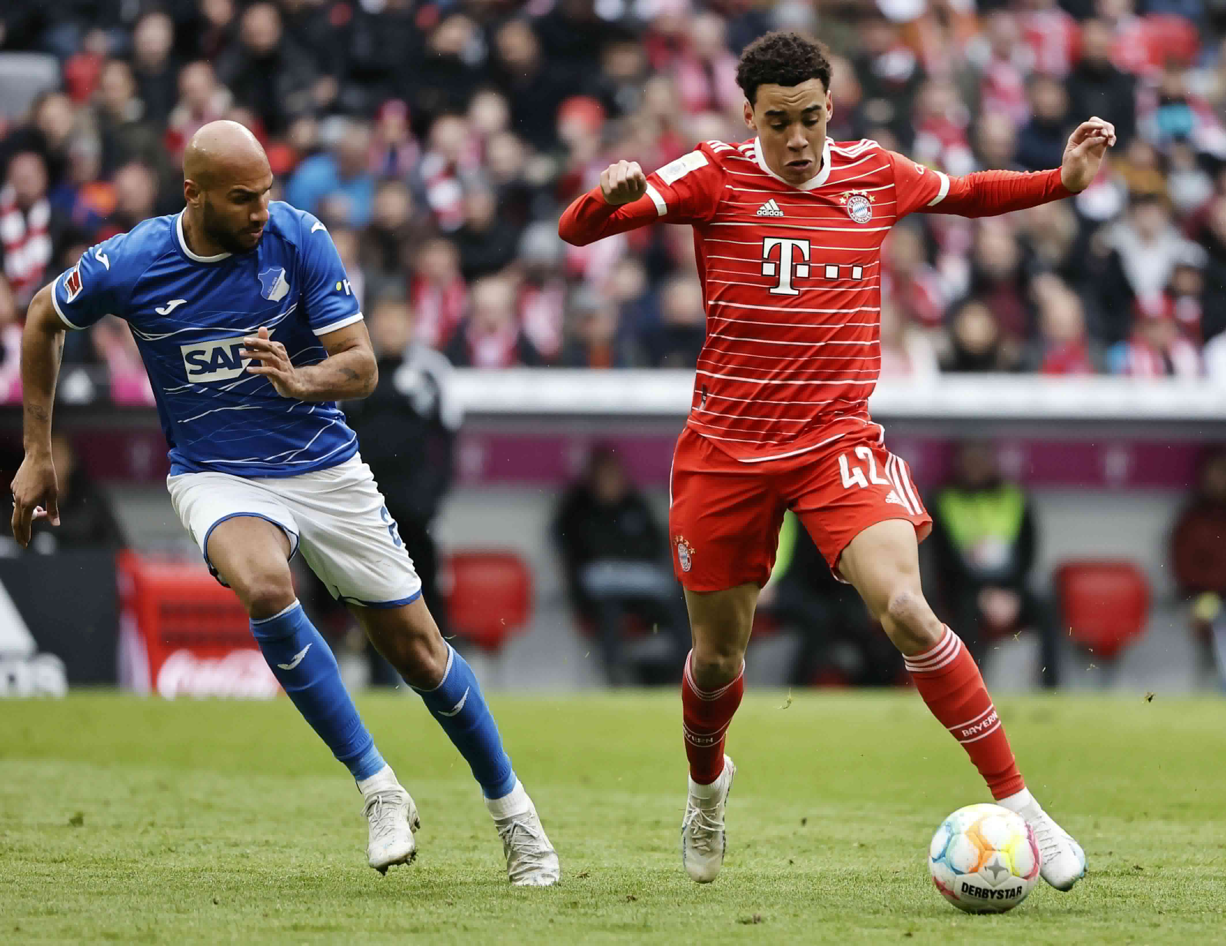 全自动铝条折弯机